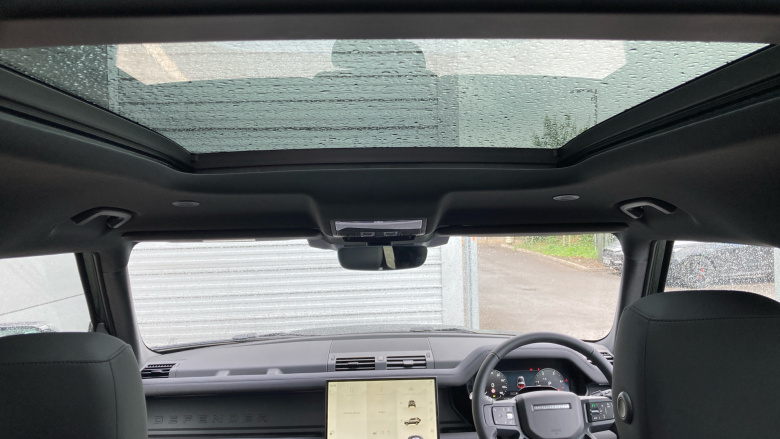 Land Rover Defender 3.0 D250 X-Dynamic SE 90 3dr Auto Diesel Estate
